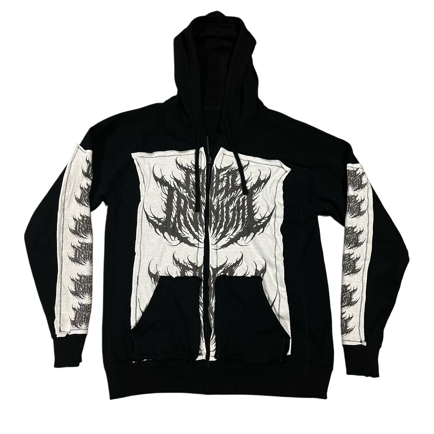METAL LOGO PATCH HOODIE