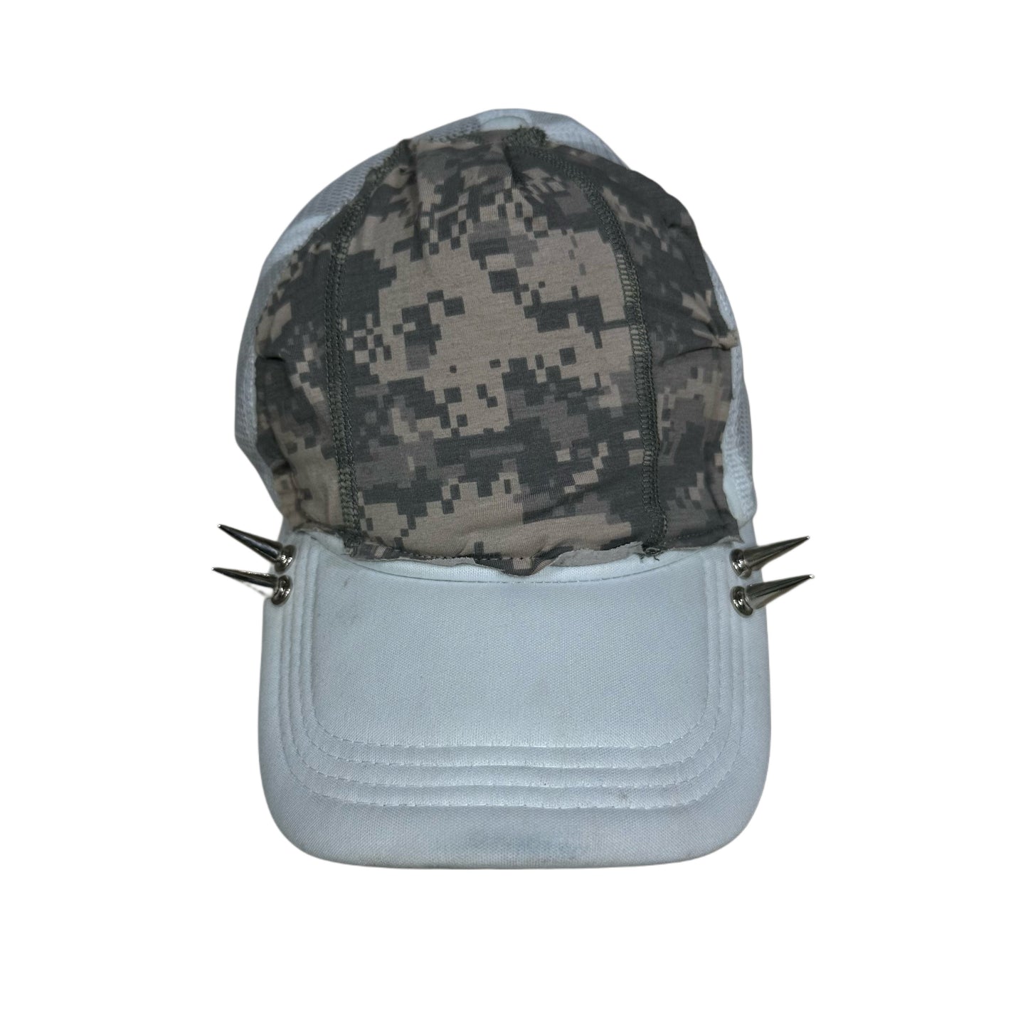 DIGITAL CAMO WHITE SPIKE TRUCKER HAT
