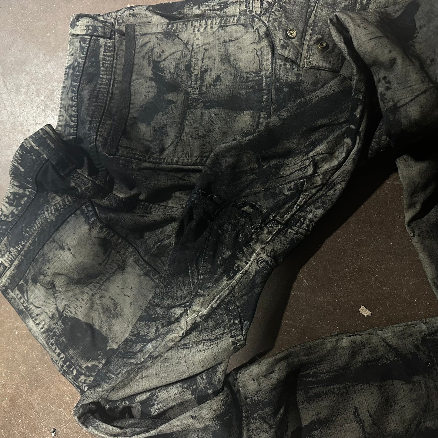 DISTRESSED PAINTED BROWN DOUBLE KNEE CARPENTER PANTS