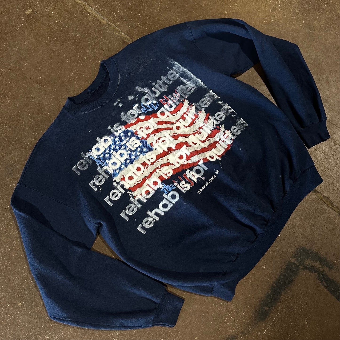 VINTAGE WISCO DELLS REHAB IS FOR QUITTERS CREWNECK