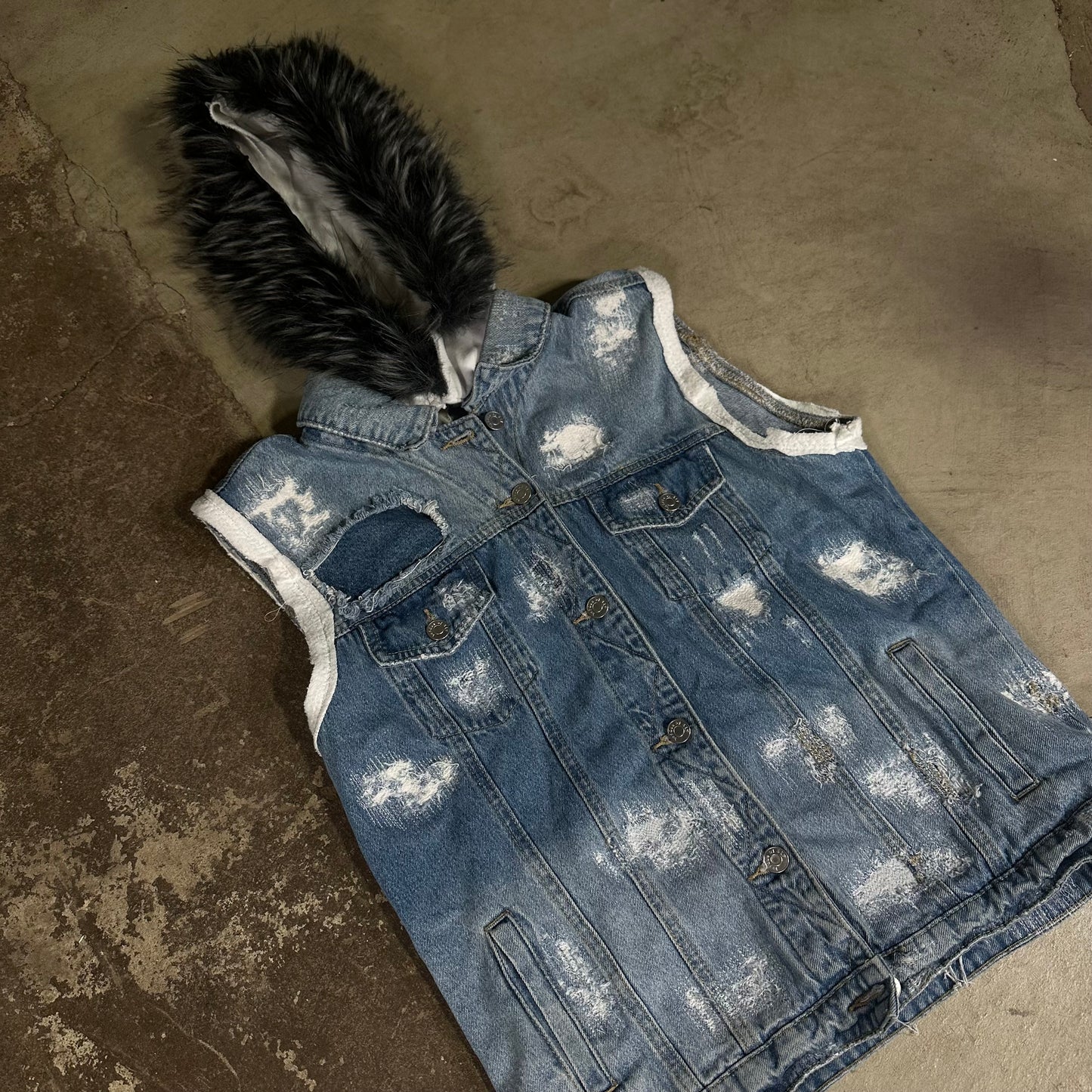 LIGHT BLUE DENIM REPAIRED FUR VEST