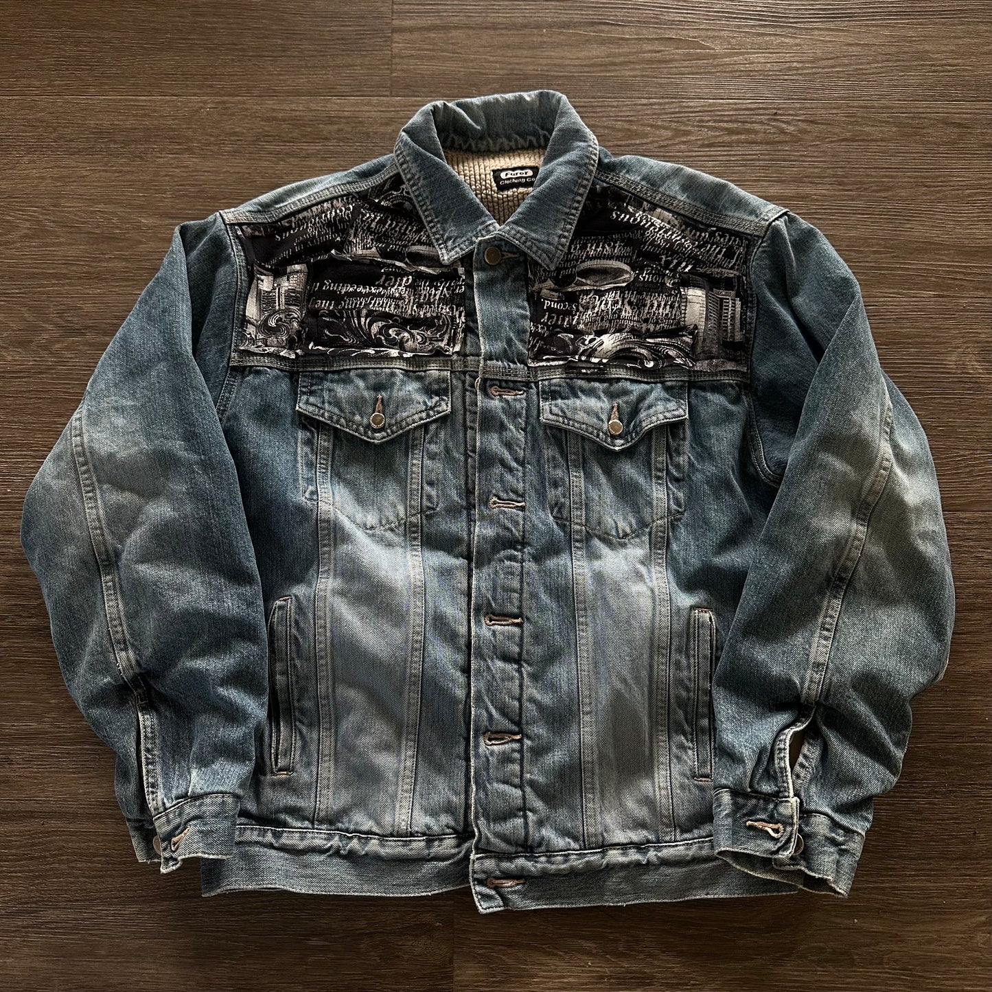 CITY LINE DENIM JACKET