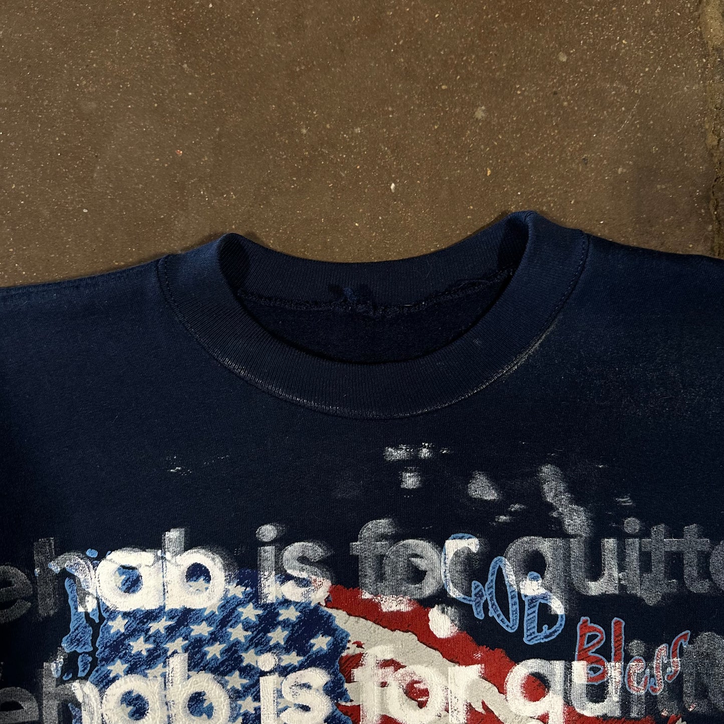 VINTAGE WISCO DELLS REHAB IS FOR QUITTERS CREWNECK
