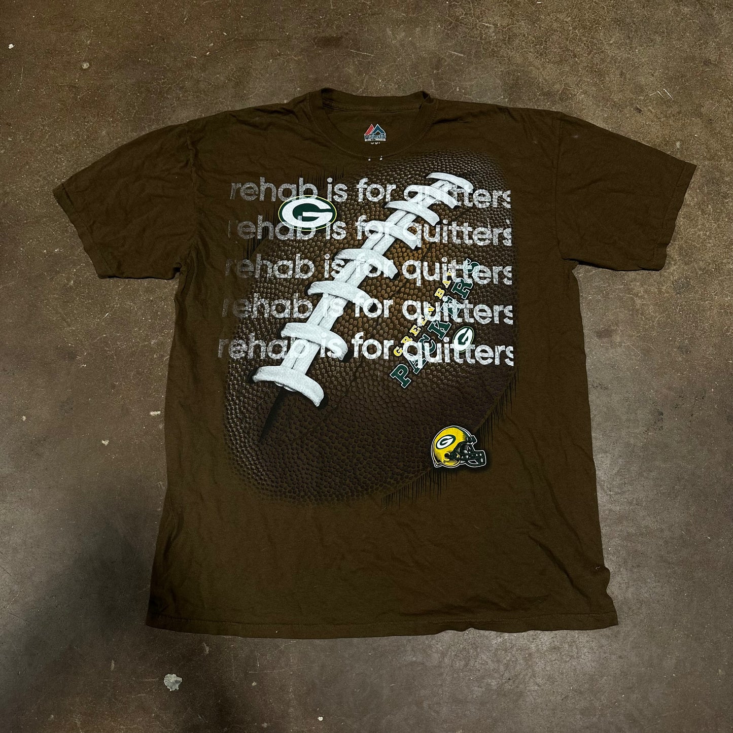 GB PACKERS BROWN REHAB IS FOR QUITTERS FOOTBALL TEE