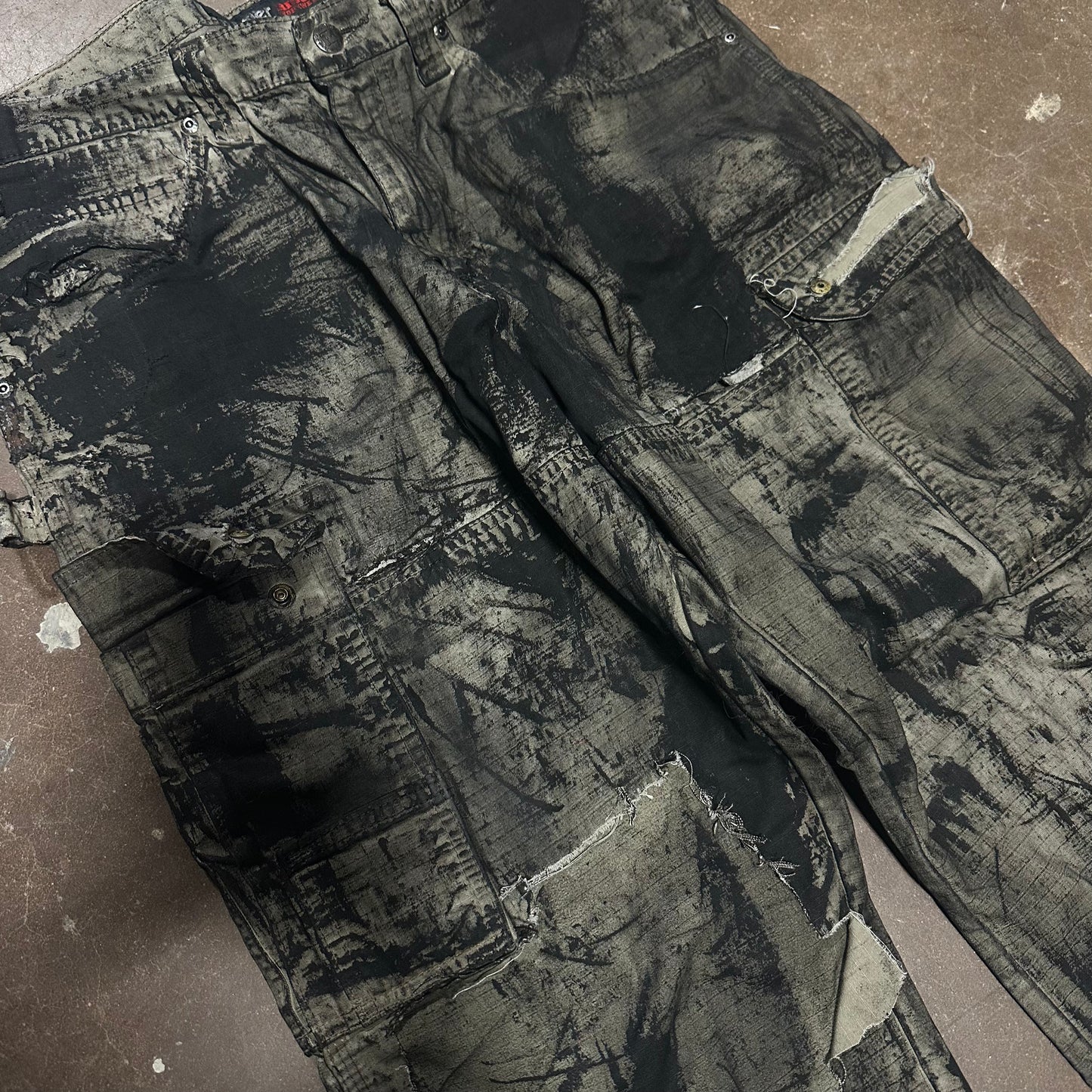 DISTRESSED PAINTED BROWN DOUBLE KNEE CARPENTER PANTS