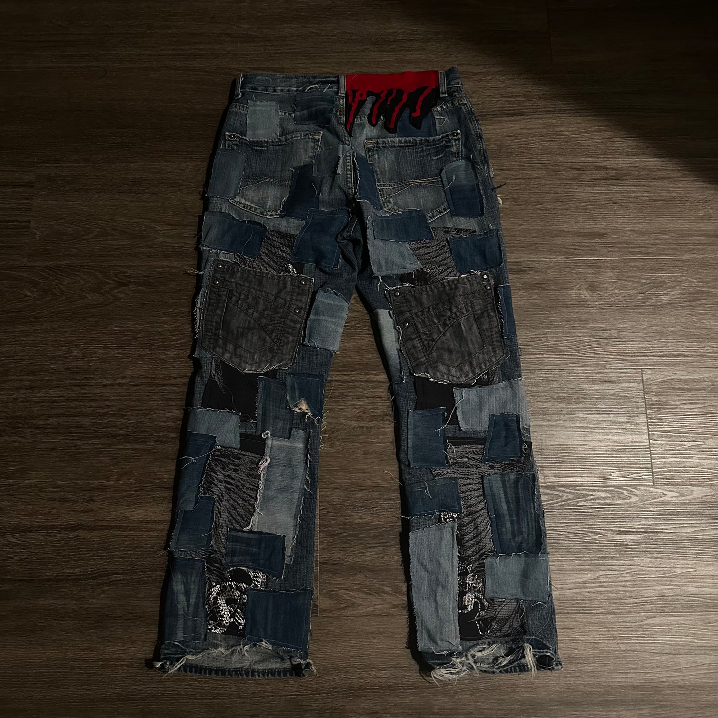BLEED GOTHIC JEANS