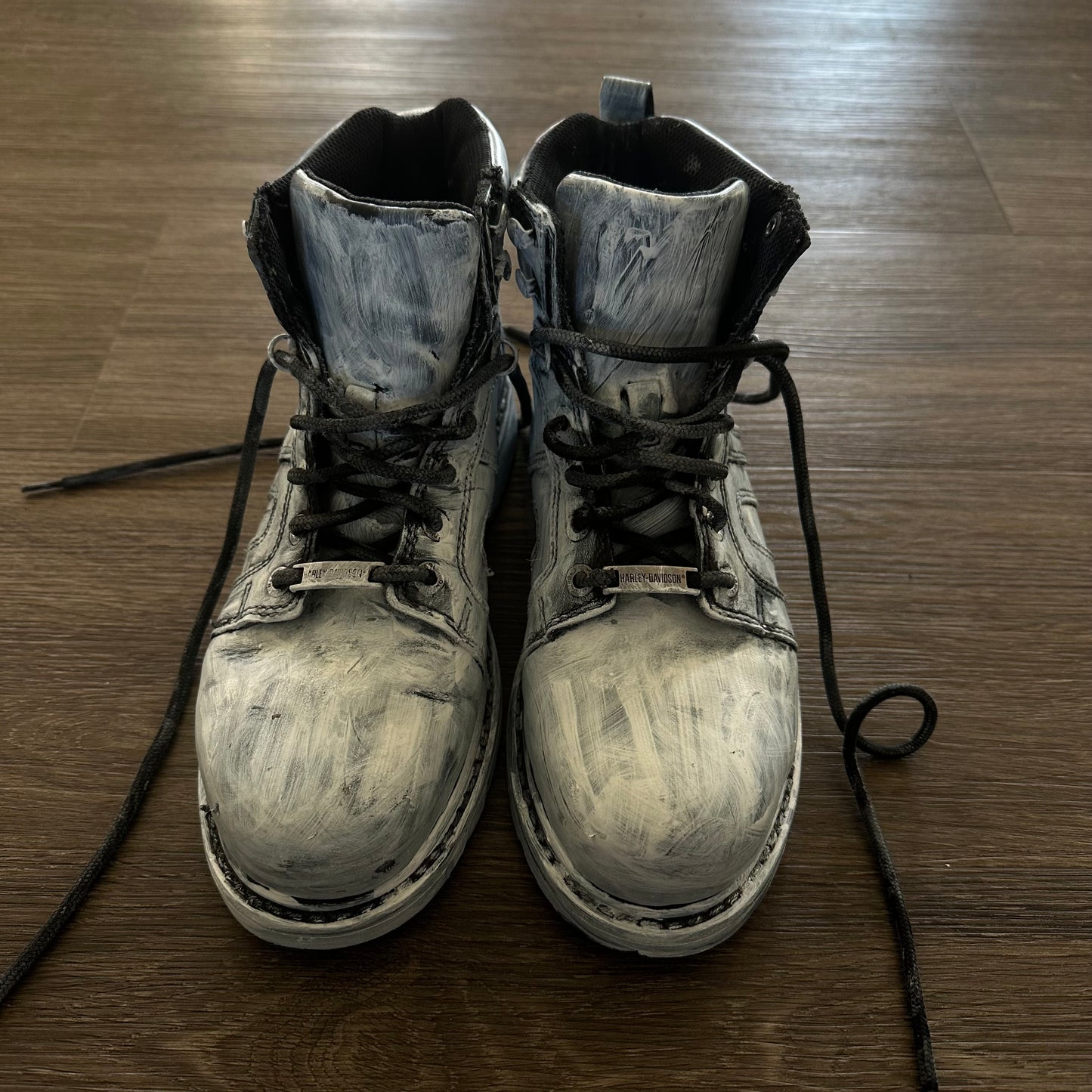 PAINTED WHITE LEATHER HARLEY BOOTS