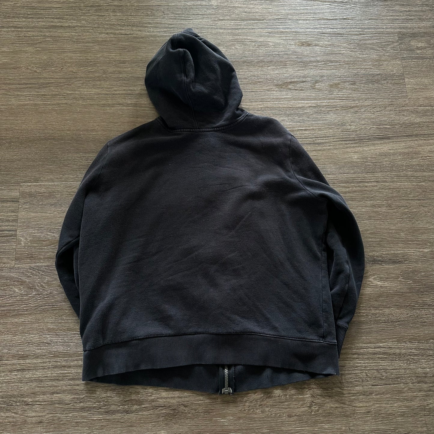 FRONT LOADED BLEED ZIP UP