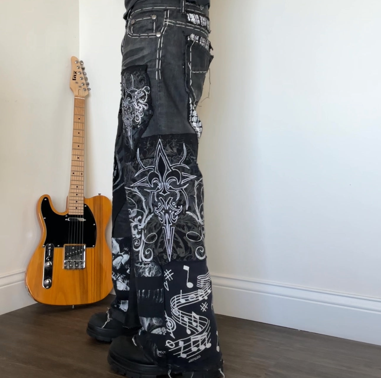 SOUND OF DARKNESS DENIM