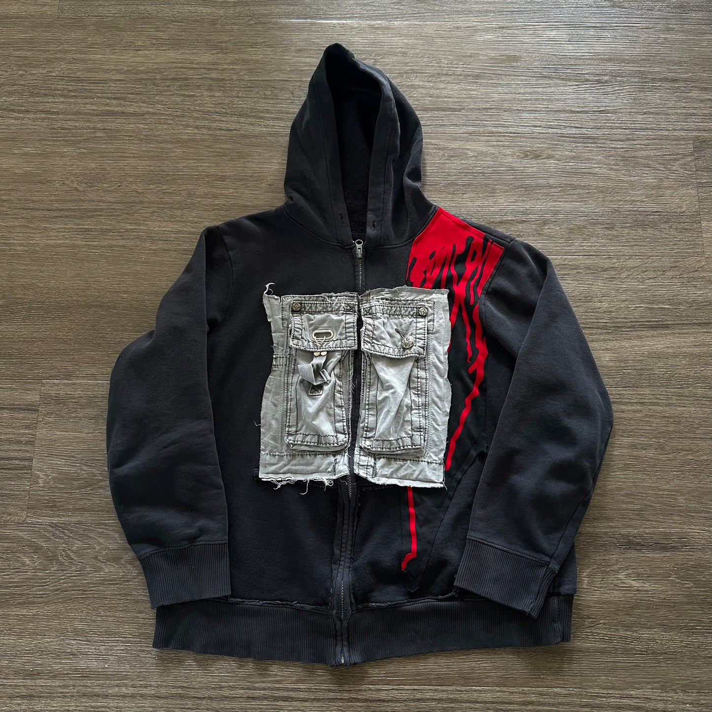 FRONT LOADED BLEED ZIP UP