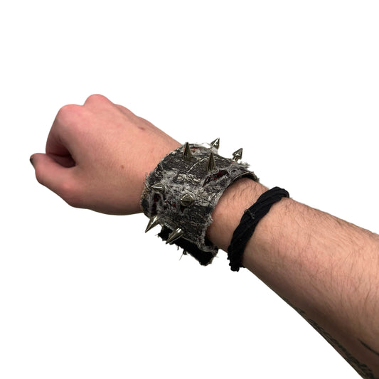 SPIKE CUFF BRACELET