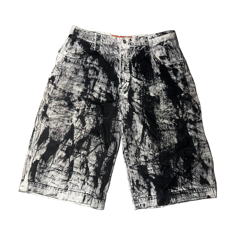 WHITE AND BLACK PAINTER SHORTS